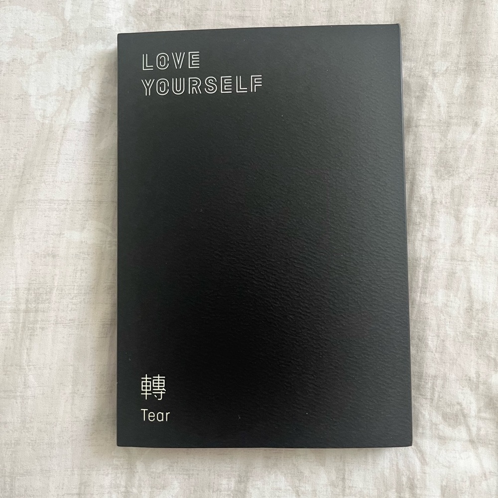 BTS - LOVE YOURSELF 轉 Tear [O ver.]